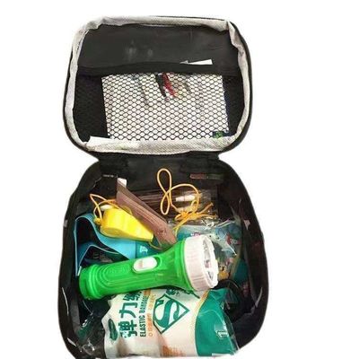 Kit de Primeiros Socorros Tácticos de Emergência com mochila e material de camuflagem