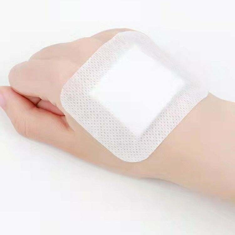 6cm*7cm Bandagem para feridas de gaze bordada com borda adesiva e vida útil de 3 anos